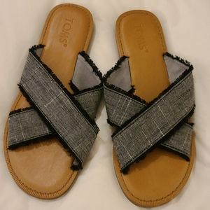 Tom's Chambray Slides size 7